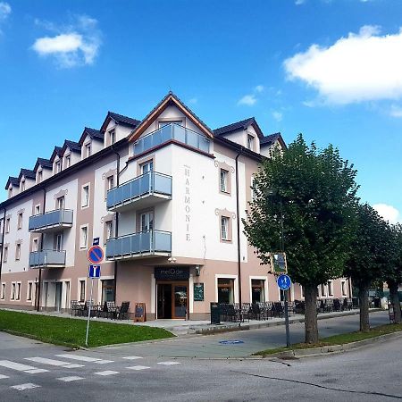 Wellness Hotel Harmonie Тршебонь Экстерьер фото